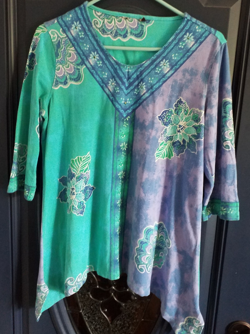 Women’s Teal and Lavender Floral V-Neck Tunic Top